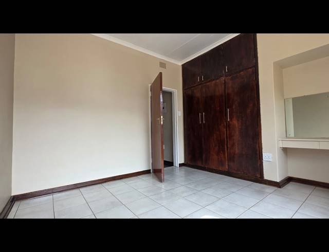 3 BEDROOM CLUSTER RENTED IN FLAMWOOD
